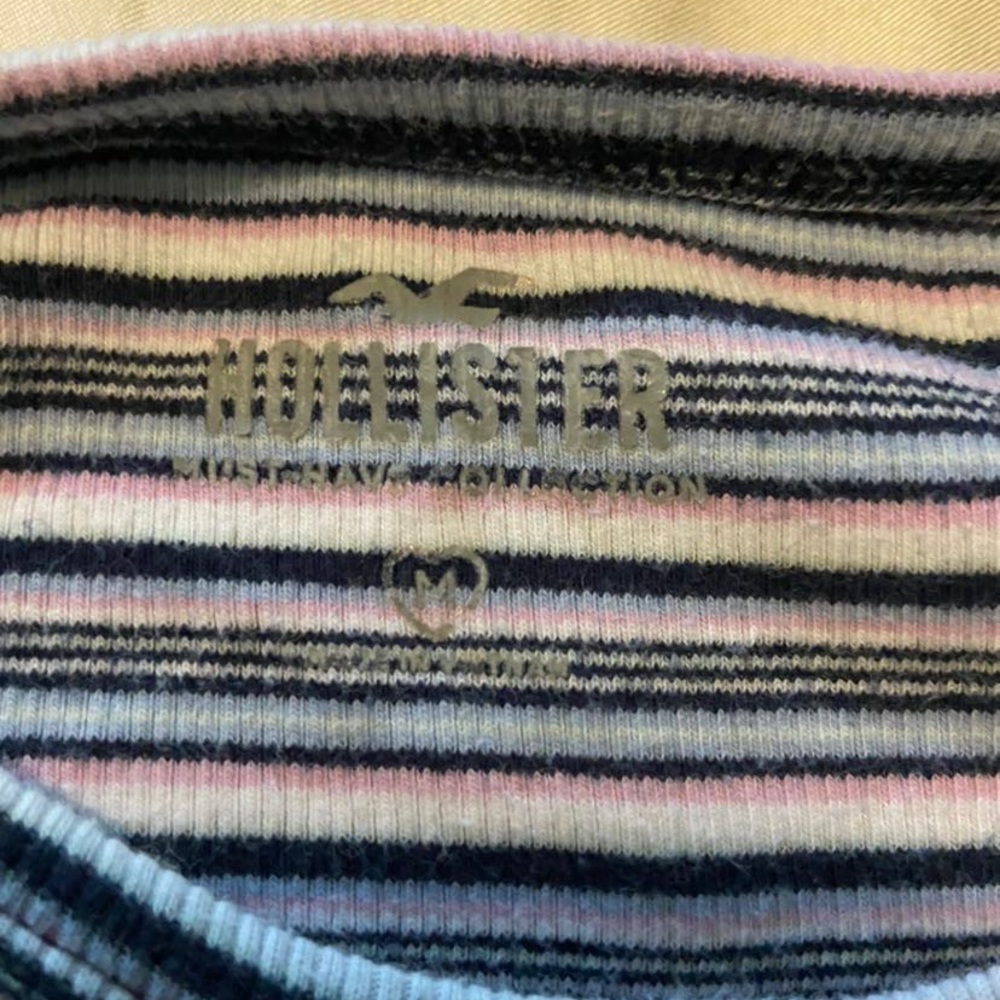 Hollister shirt